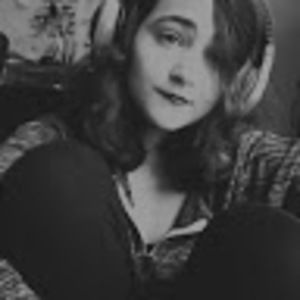 Meet your Posher, Emilia